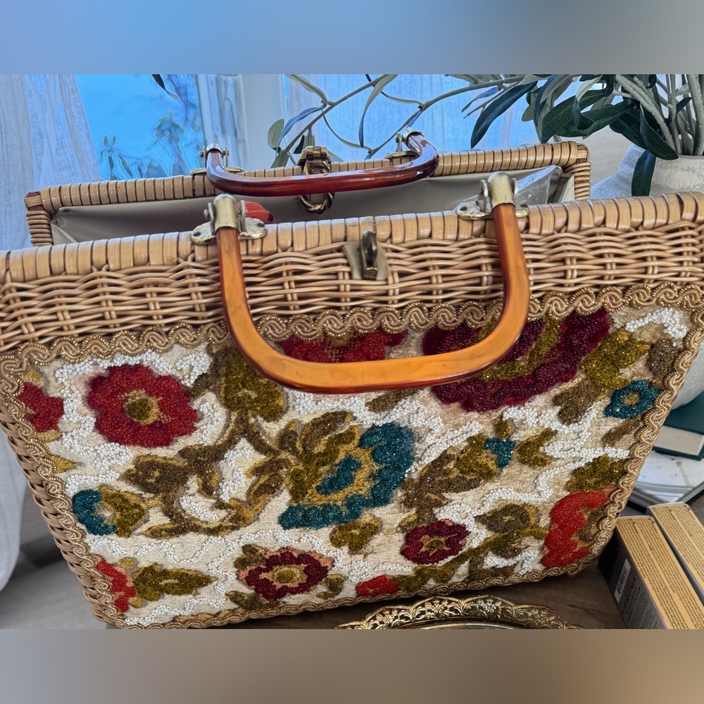 Vintage 1950s Floral Needlepoint Wicker Basket Purse – Top Handle Summer Bag